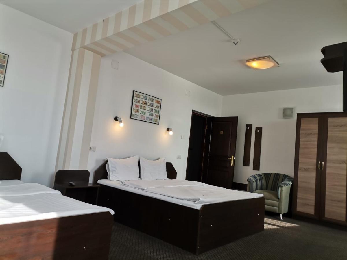 Motel Davios Тыргу-Жиу Экстерьер фото