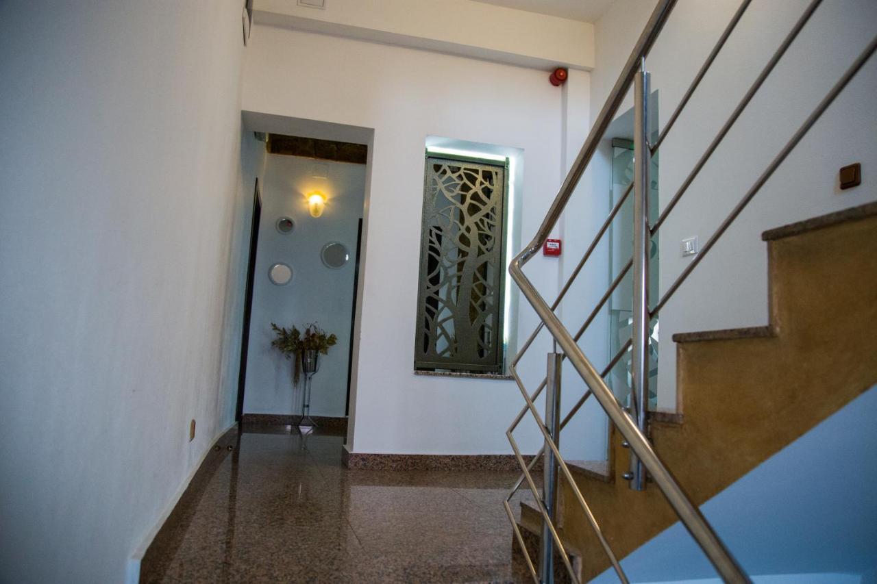 Motel Davios Тыргу-Жиу Экстерьер фото