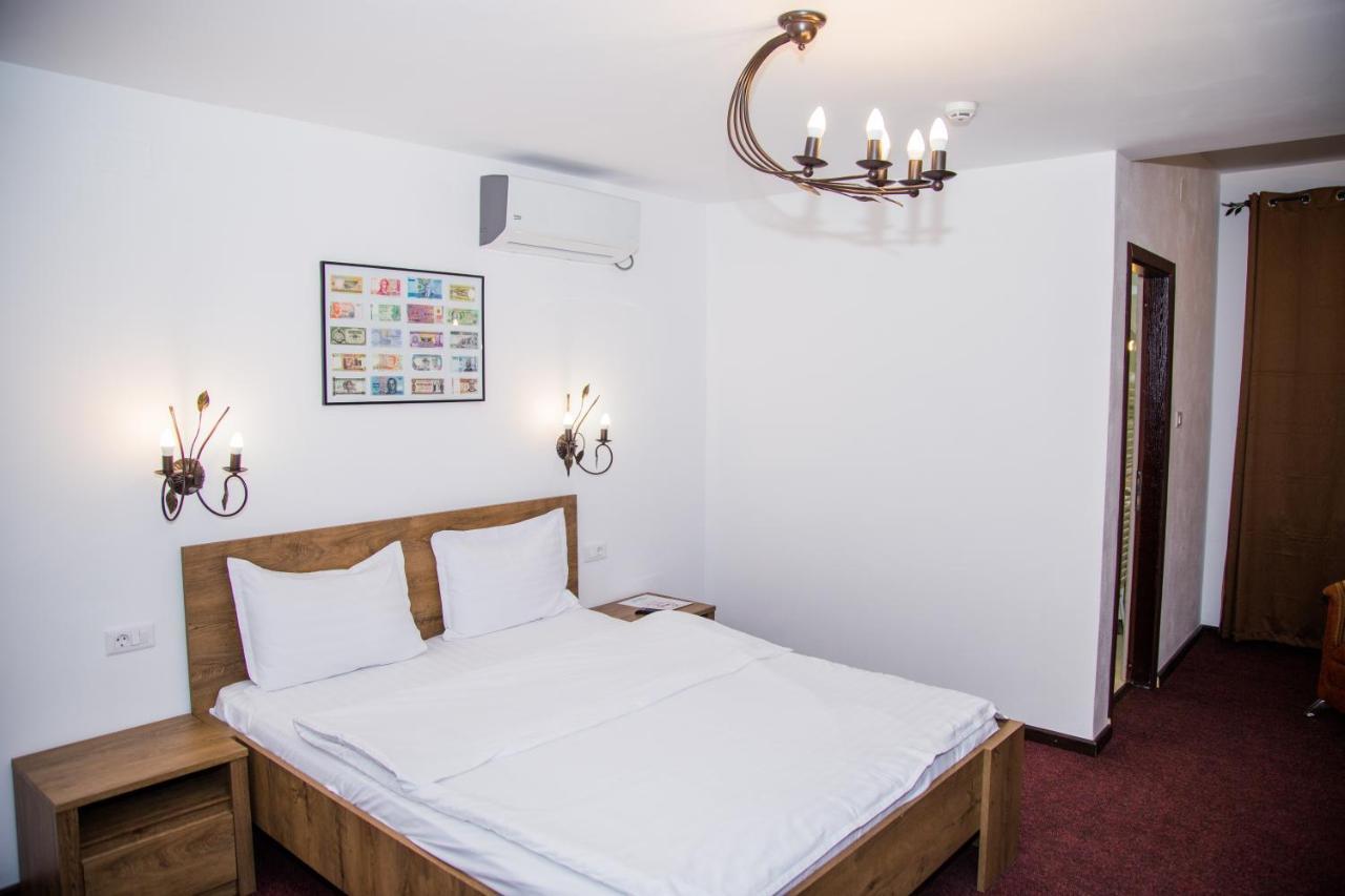 Motel Davios Тыргу-Жиу Экстерьер фото